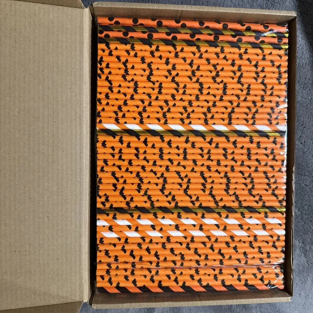 Halloween straws, orange with black bats, Paper Straws, pack of 500 New